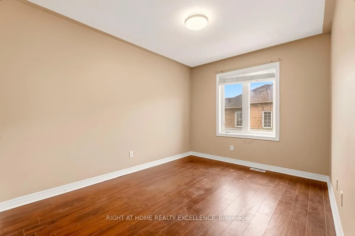 Photo 31 of 33 October Place, Brampton, Bram West — HOMEH