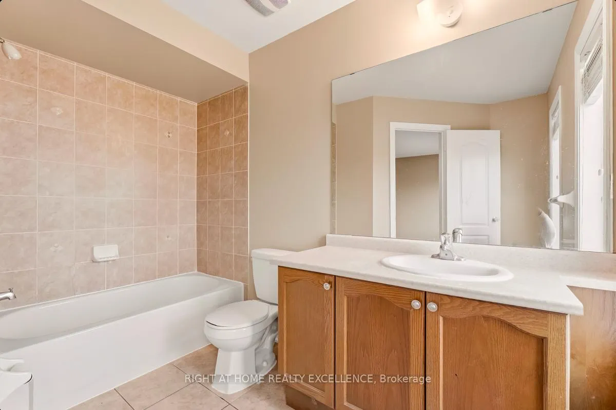 Photo 36 of 33 October Place, Brampton, Bram West — HOMEH