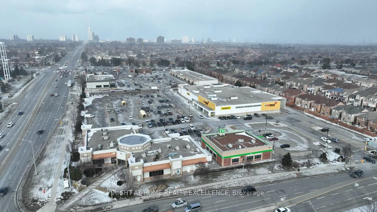 Photo 46 of 33 October Place, Brampton, Bram West — HOMEH