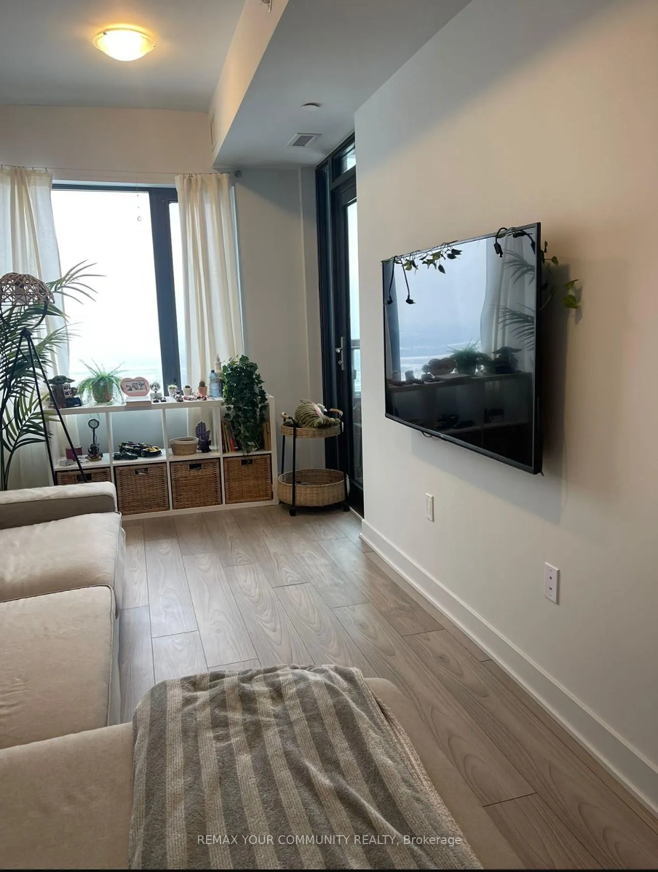 Photo 4 of Unit 4004, 2920 Highway 7, Vaughan, Concord — HOMEH