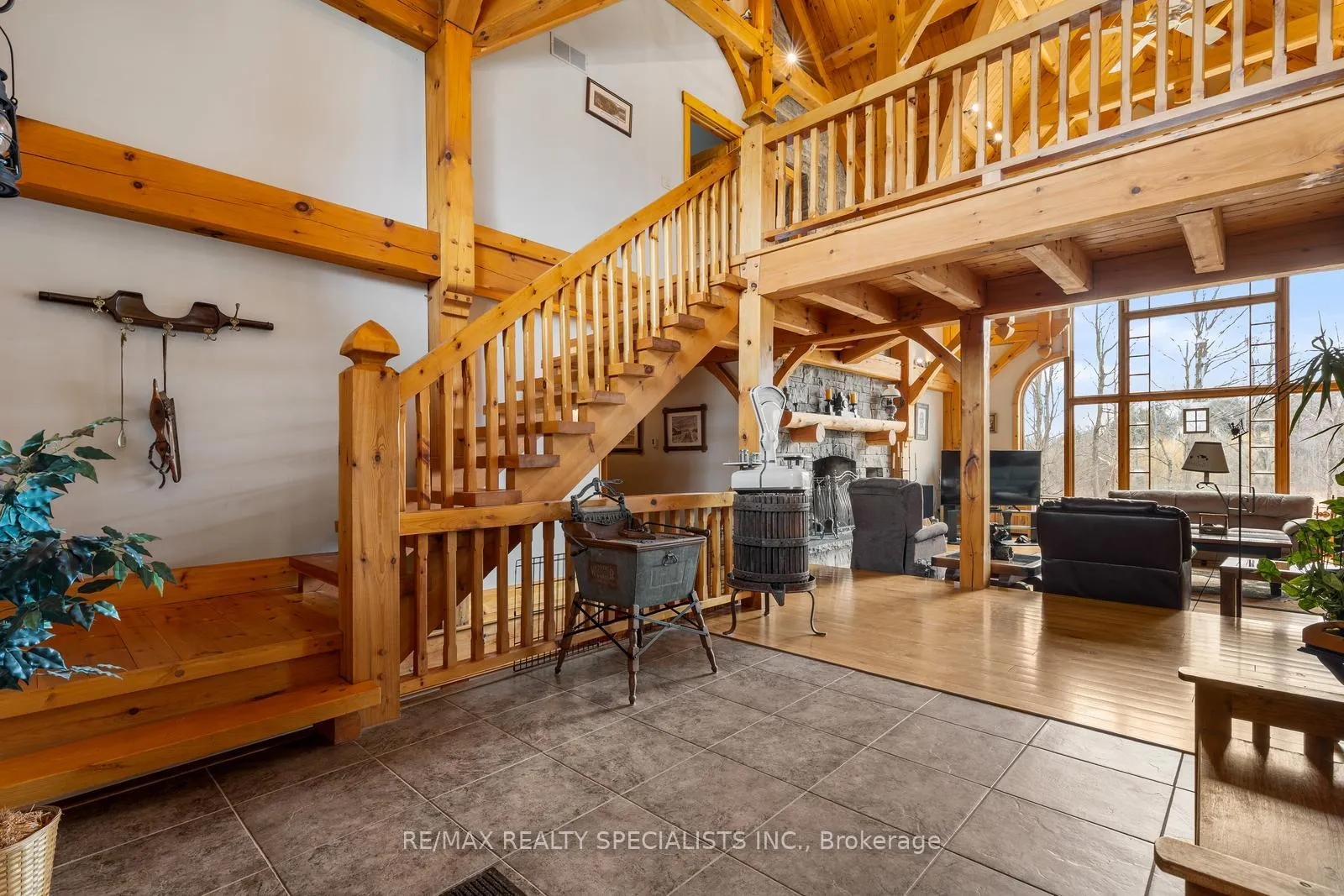 Photo 5 of 5290 Trafalgar Road W, Milton, Rural Trafalgar — HOMEH