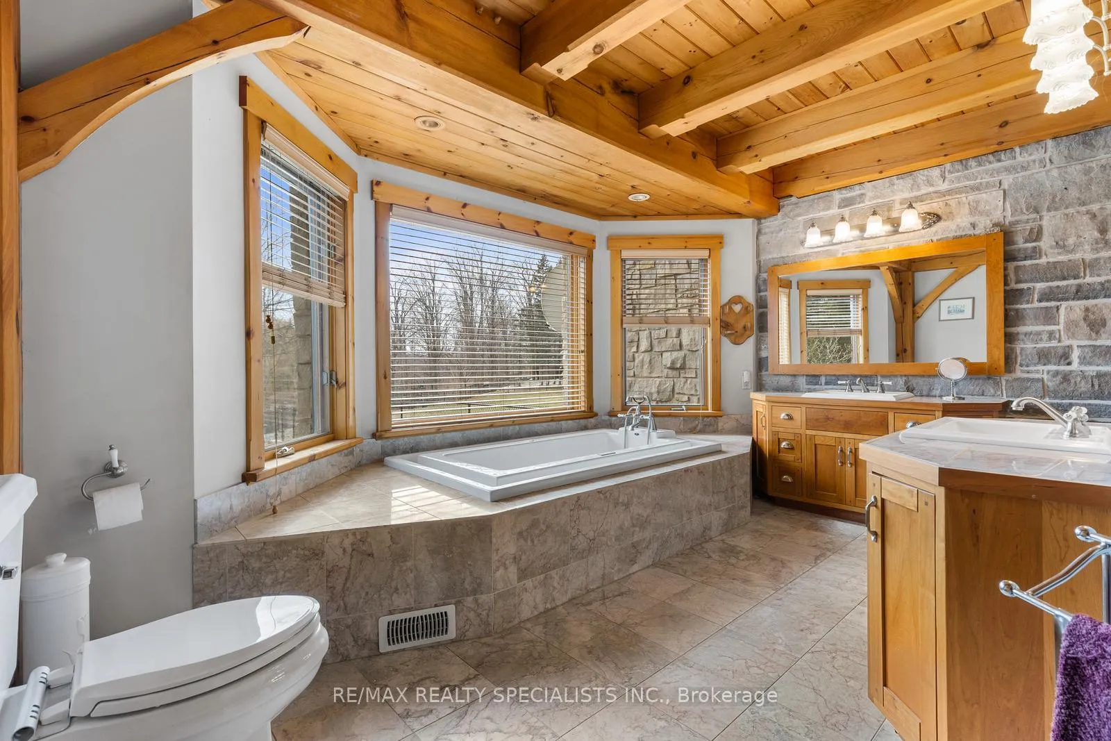 Photo 23 of 5290 Trafalgar Road W, Milton, Rural Trafalgar — HOMEH