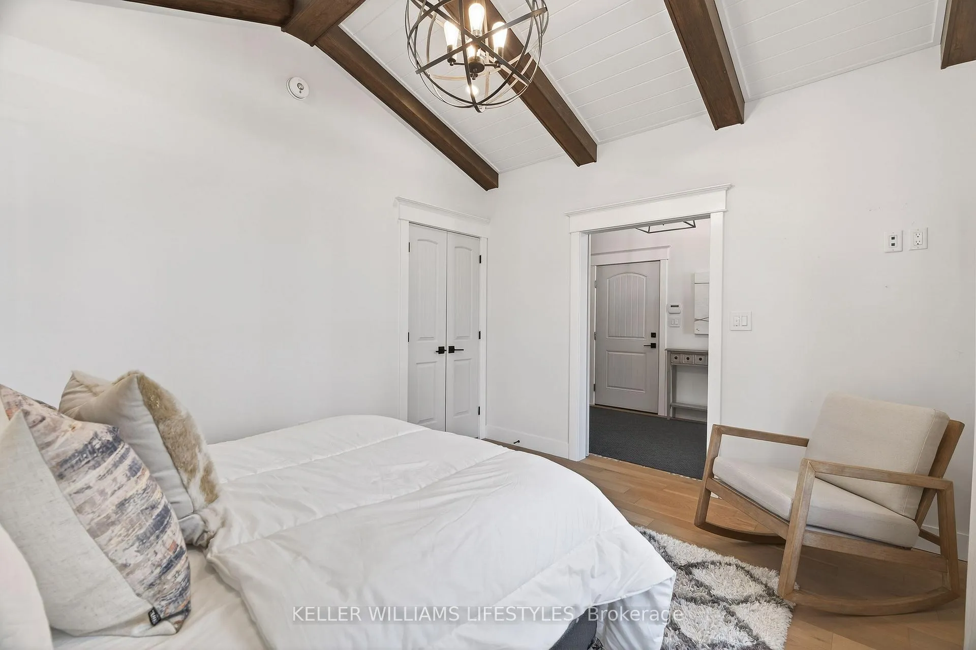 Photo 9 of 22 Delevan Street, Bluewater, Bayfield — HOMEH