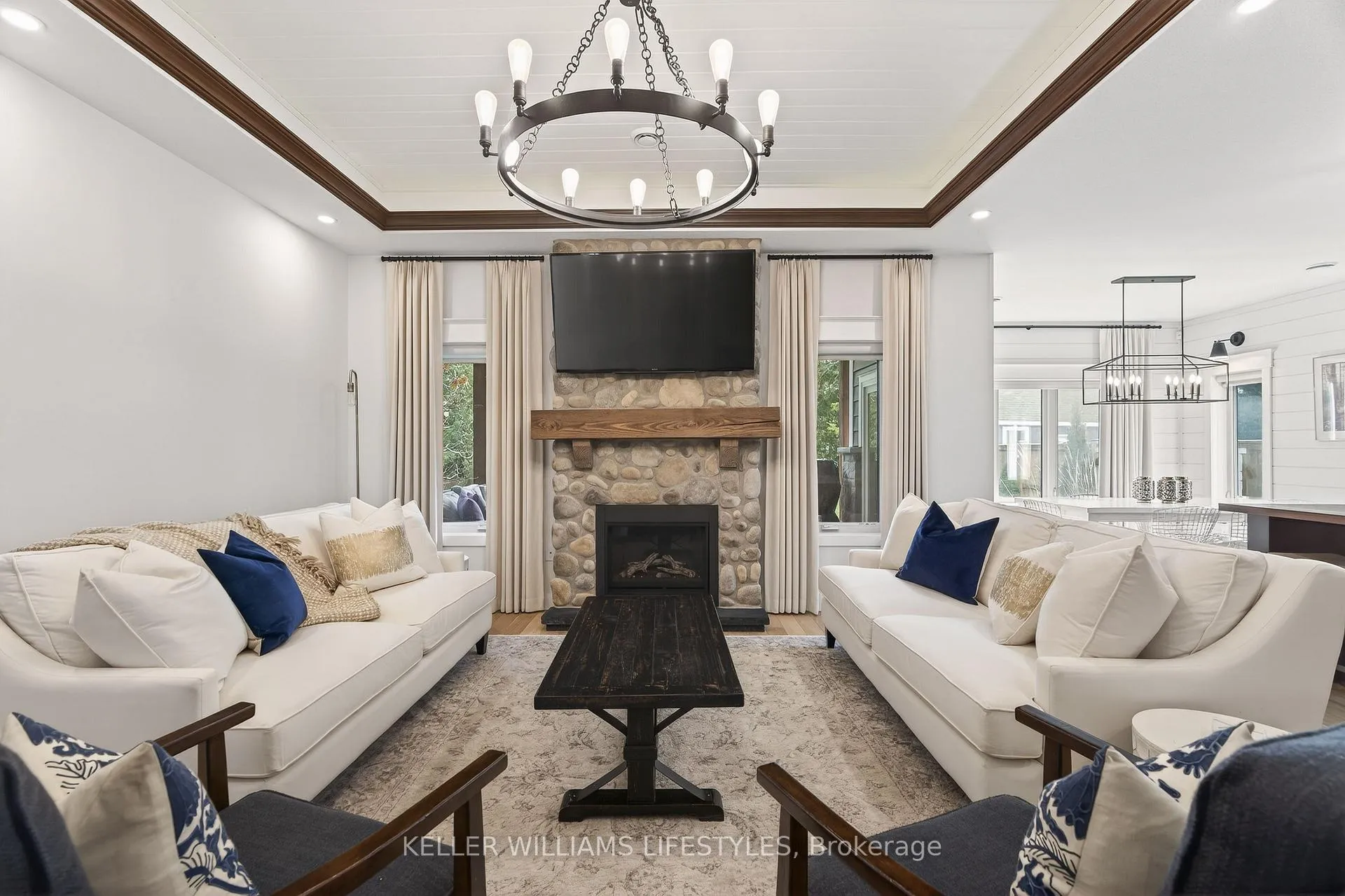 Photo 17 of 22 Delevan Street, Bluewater, Bayfield — HOMEH