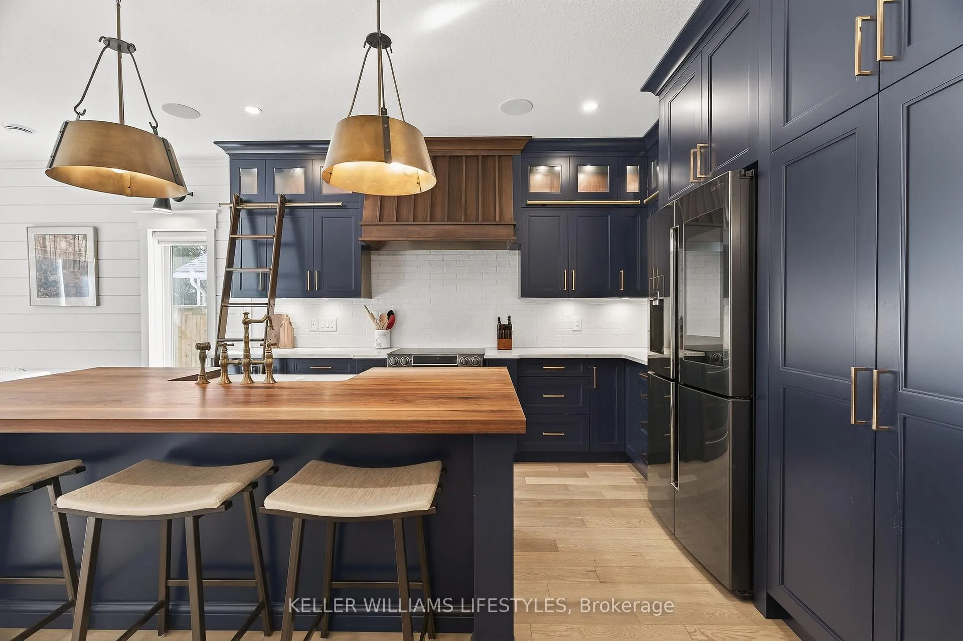 Photo 19 of 22 Delevan Street, Bluewater, Bayfield — HOMEH