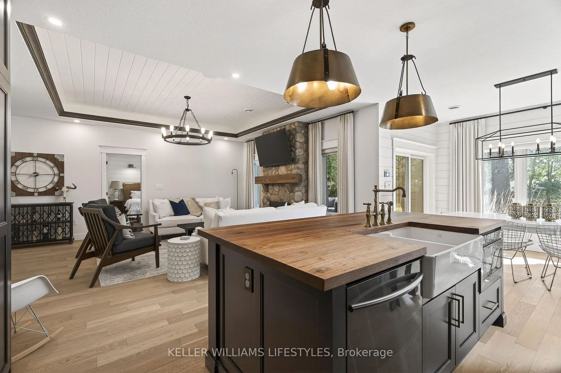 Photo 25 of 22 Delevan Street, Bluewater, Bayfield — HOMEH