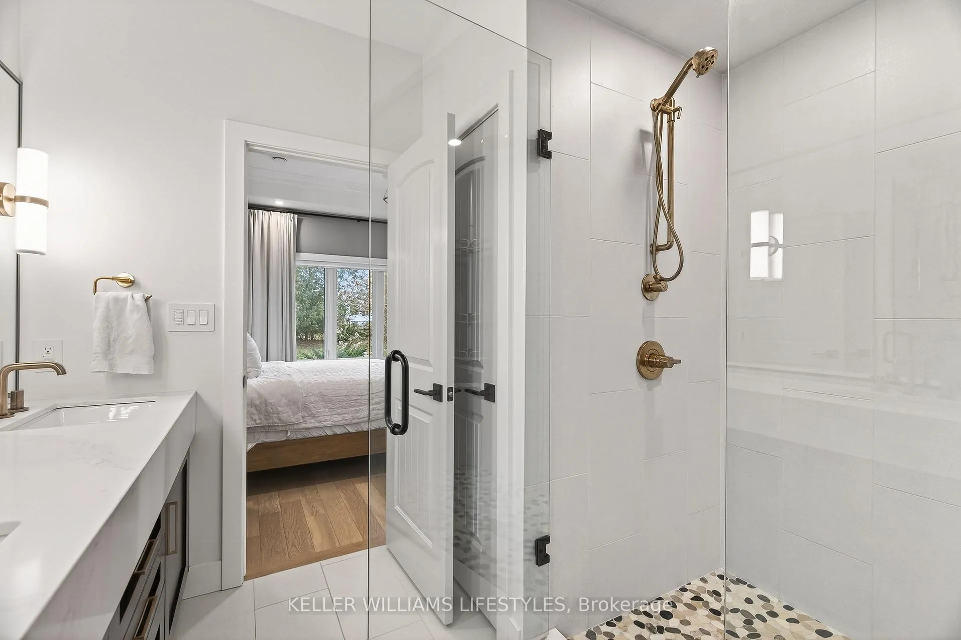 Photo 31 of 22 Delevan Street, Bluewater, Bayfield — HOMEH