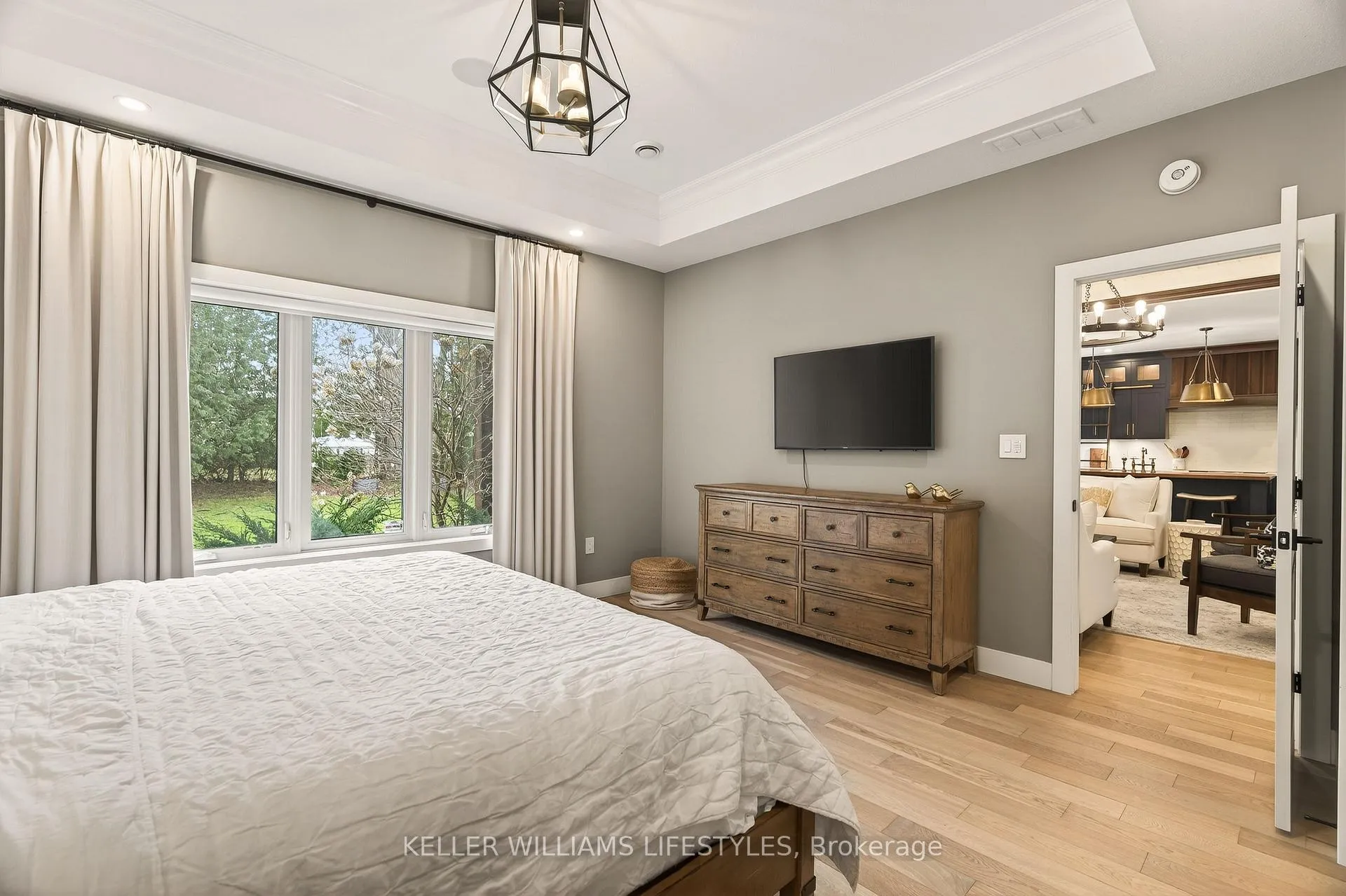 Photo 32 of 22 Delevan Street, Bluewater, Bayfield — HOMEH