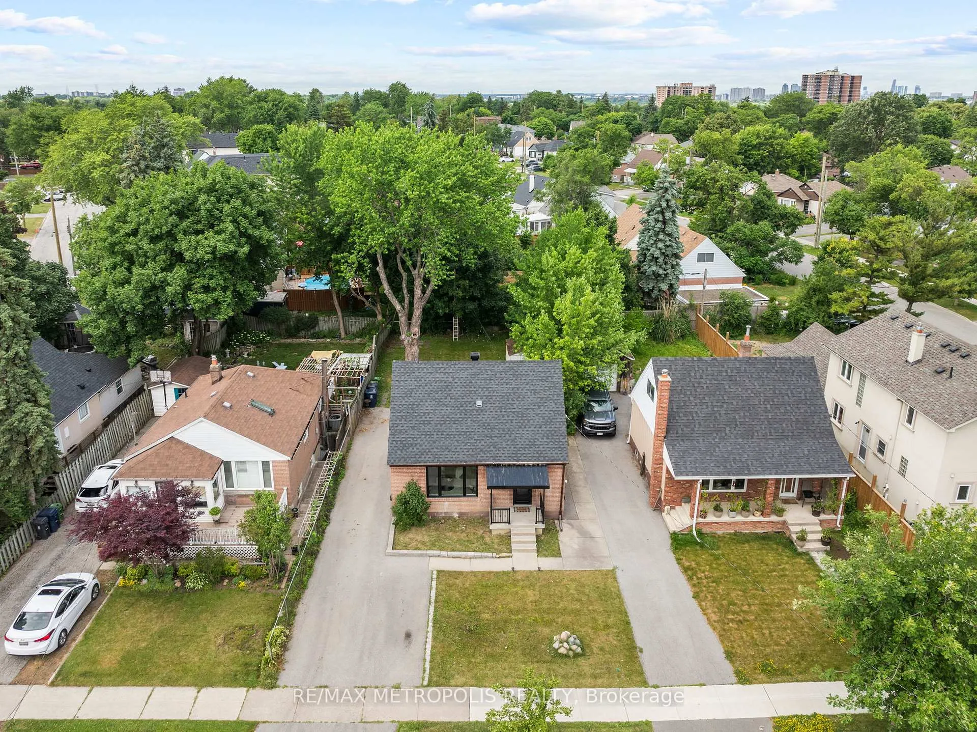 Photo 1 of 96 Allenby Avenue, Etobicoke, Elms-Old Rexdale — HOMEH