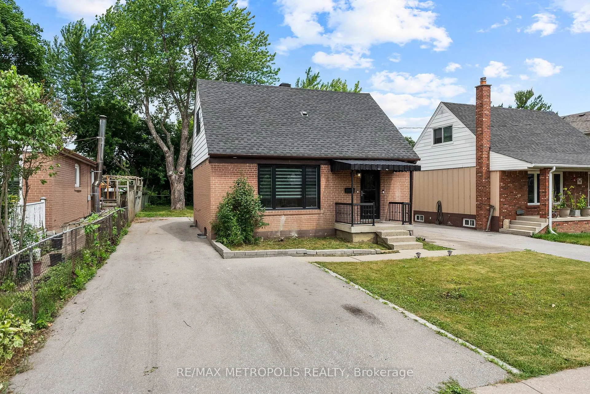 Photo 4 of 96 Allenby Avenue, Etobicoke, Elms-Old Rexdale — HOMEH