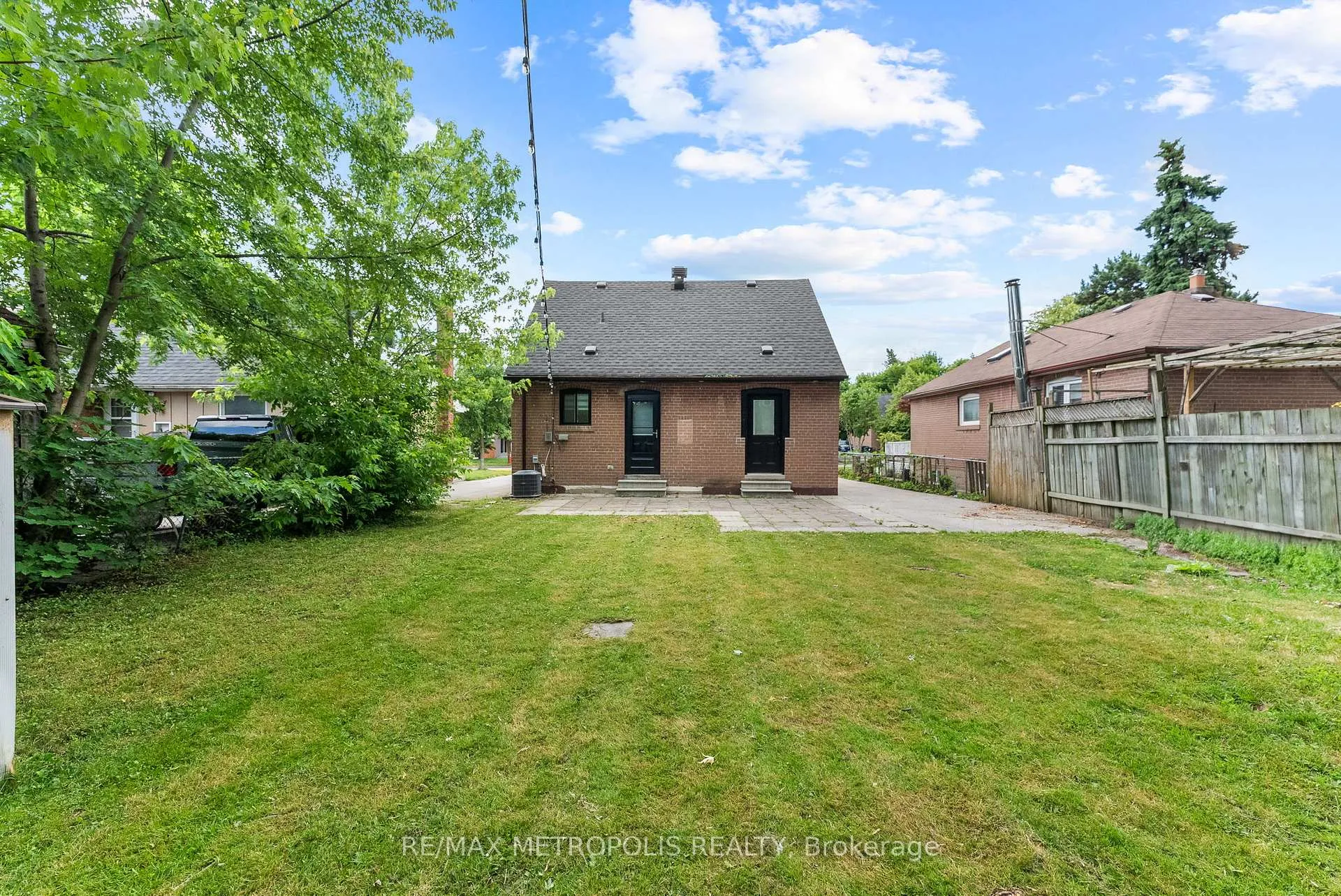 Photo 35 of 96 Allenby Avenue, Etobicoke, Elms-Old Rexdale — HOMEH