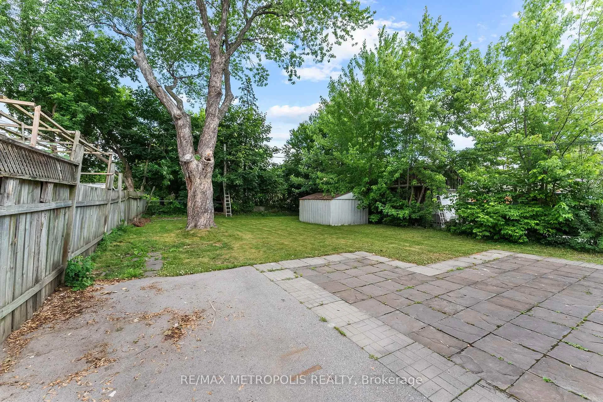 Photo 36 of 96 Allenby Avenue, Etobicoke, Elms-Old Rexdale — HOMEH