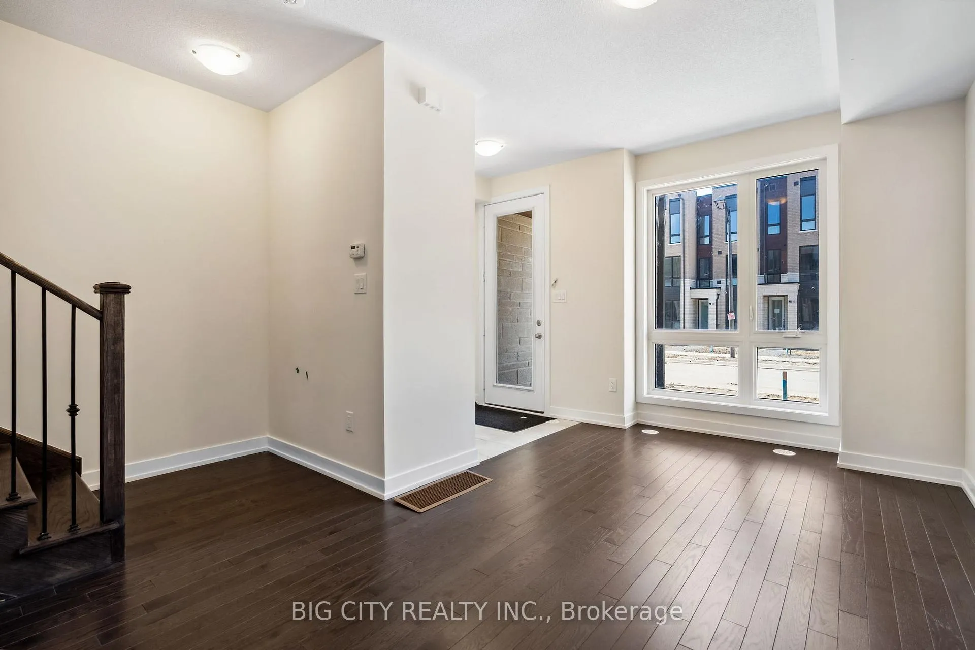 Photo 3 of 101 Stauffer Crescent, Markham, Cornell — HOMEH