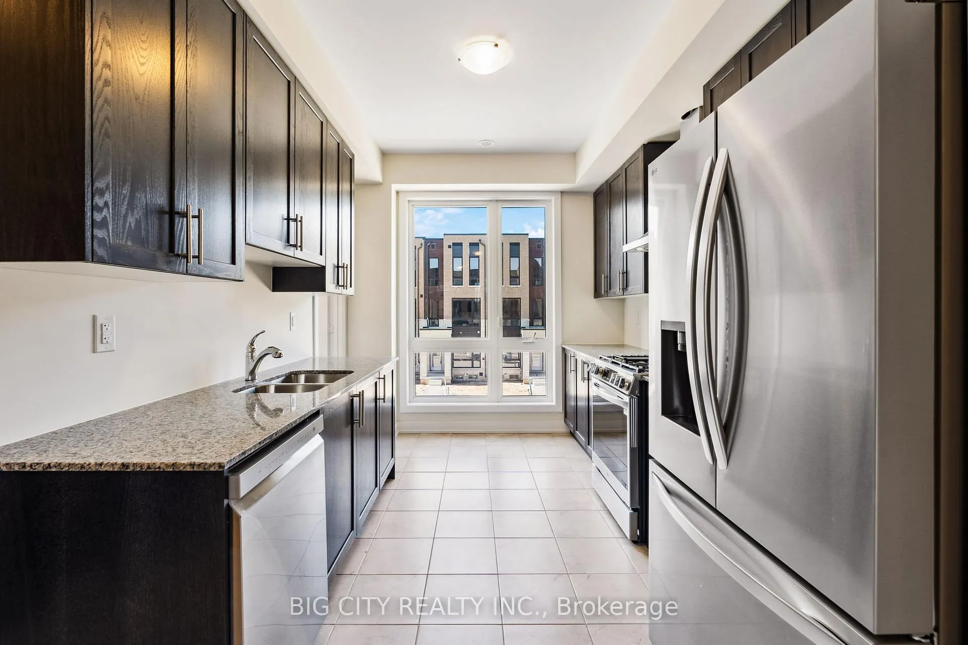 Photo 5 of 101 Stauffer Crescent, Markham, Cornell — HOMEH