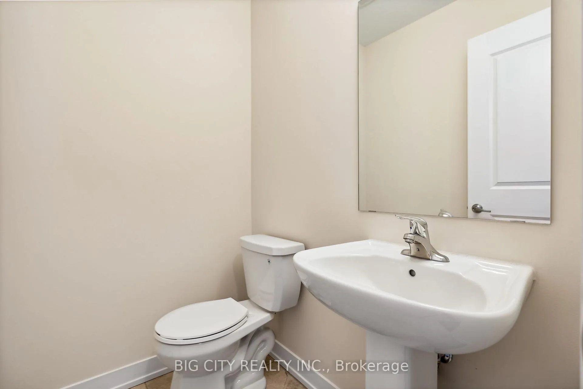 Photo 10 of 101 Stauffer Crescent, Markham, Cornell — HOMEH