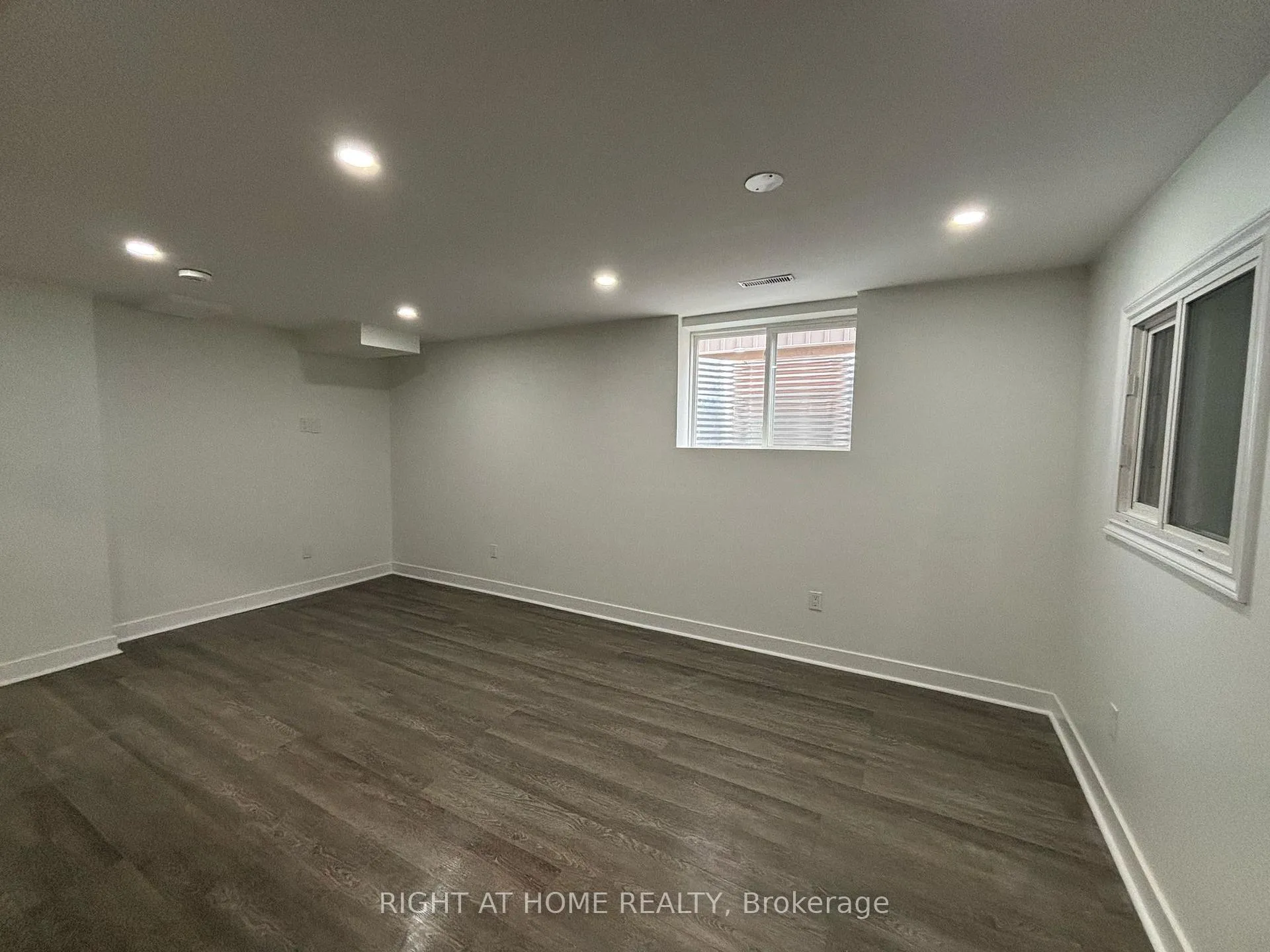 Photo 4 of Unit Basement, 65 Mildenhall Place, Whitby, Brooklin — HOMEH