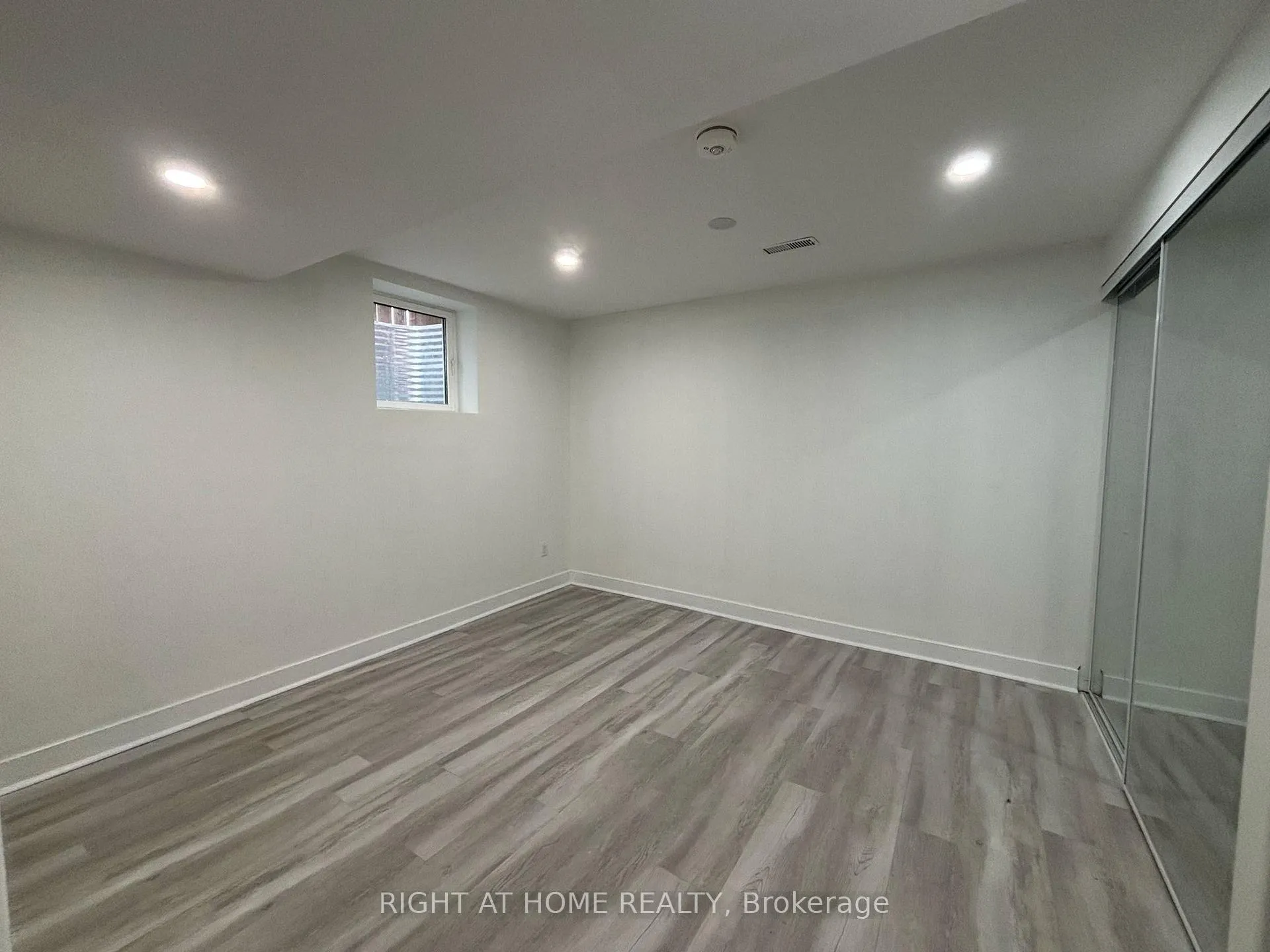 Photo 7 of Unit Basement, 65 Mildenhall Place, Whitby, Brooklin — HOMEH