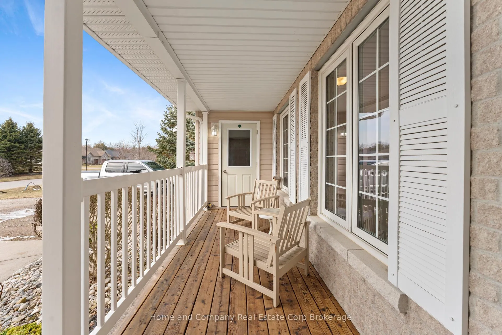 Photo 3 of 30 Carriage Lane, Bluewater, Bayfield — HOMEH