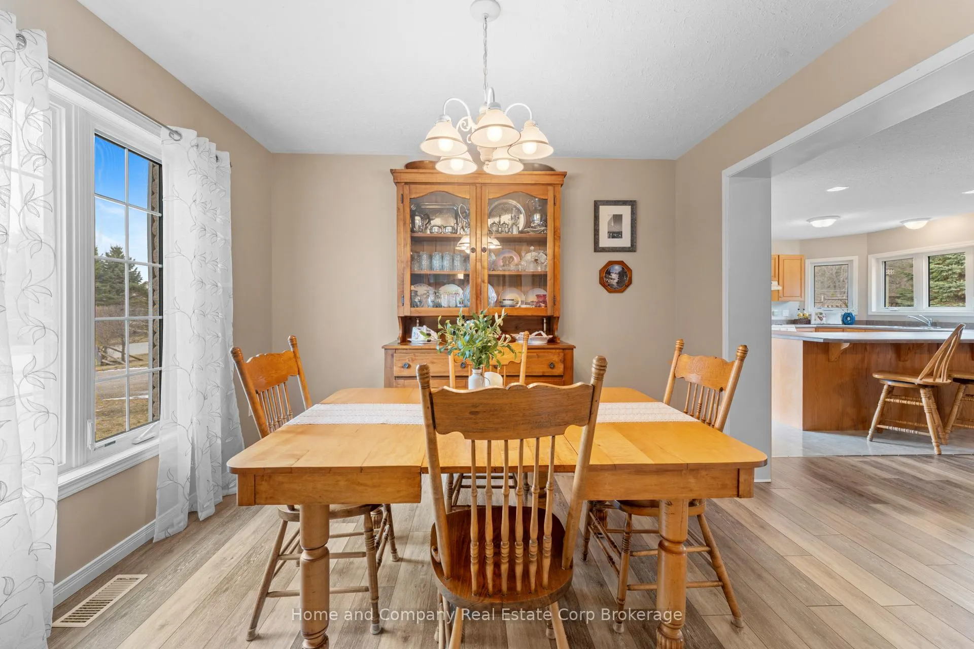 Photo 8 of 30 Carriage Lane, Bluewater, Bayfield — HOMEH