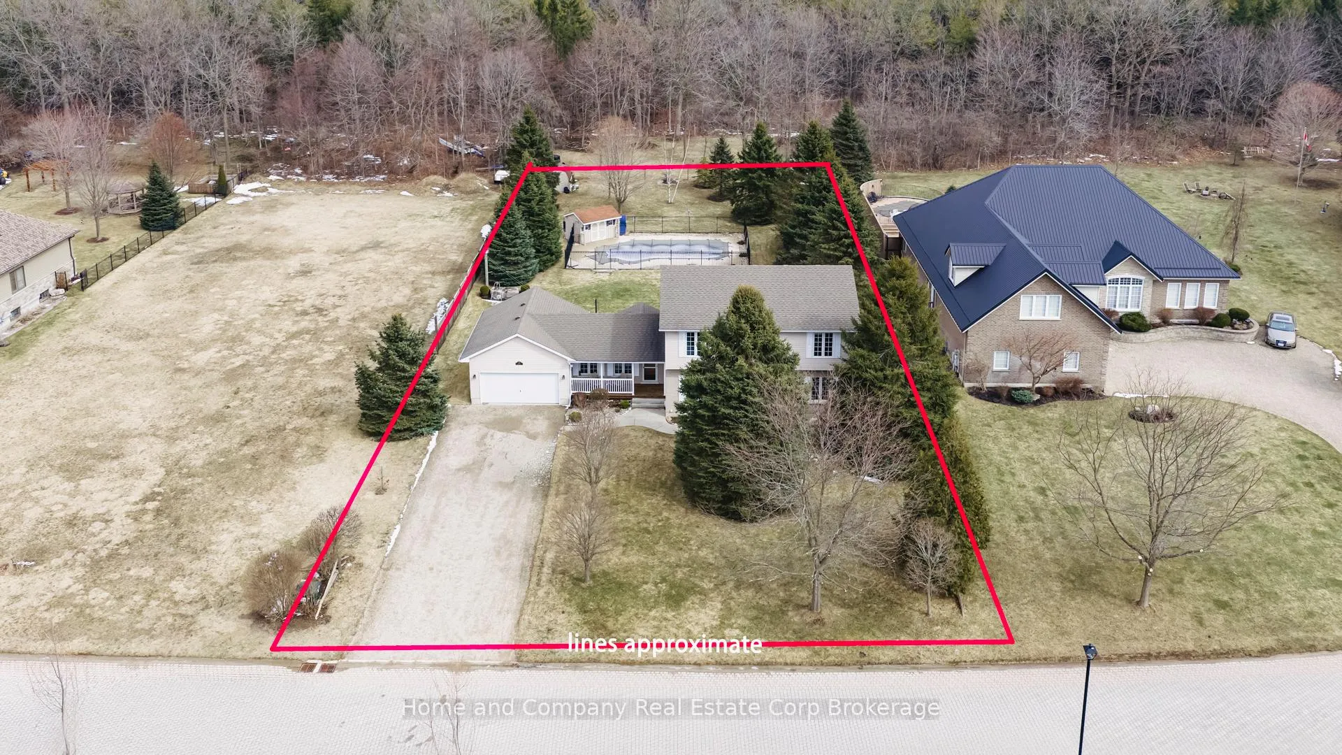 Photo 37 of 30 Carriage Lane, Bluewater, Bayfield — HOMEH
