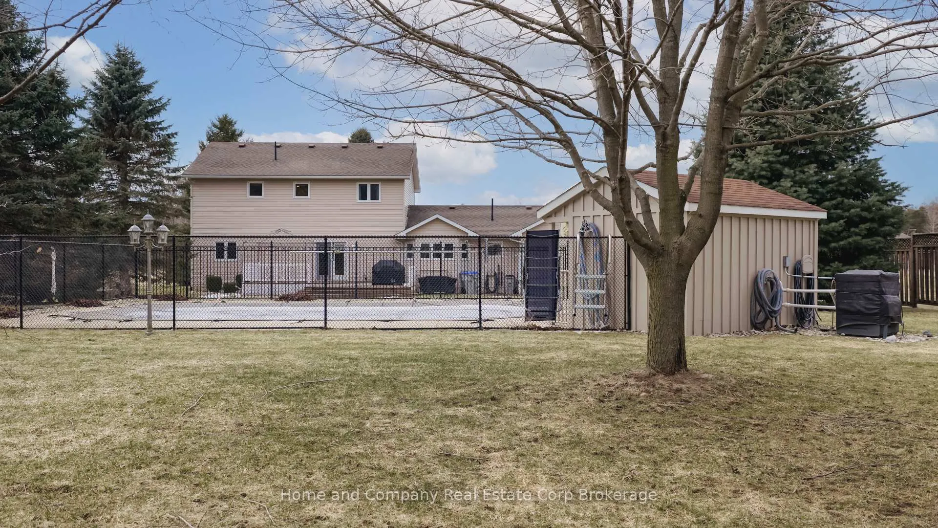 Photo 38 of 30 Carriage Lane, Bluewater, Bayfield — HOMEH