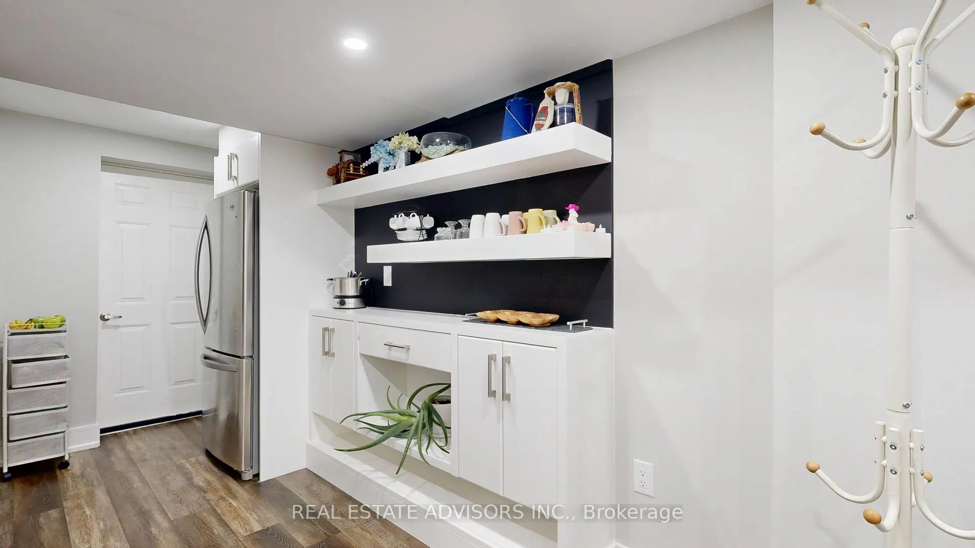 Photo 6 of 129 Squire Ellis Drive, Brampton, Toronto Gore Rural Estate — HOMEH