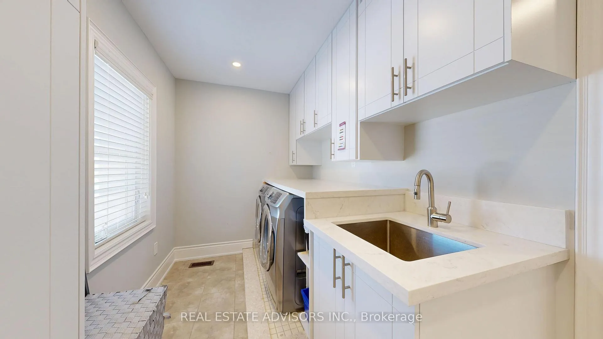 Photo 28 of 129 Squire Ellis Drive, Brampton, Toronto Gore Rural Estate — HOMEH