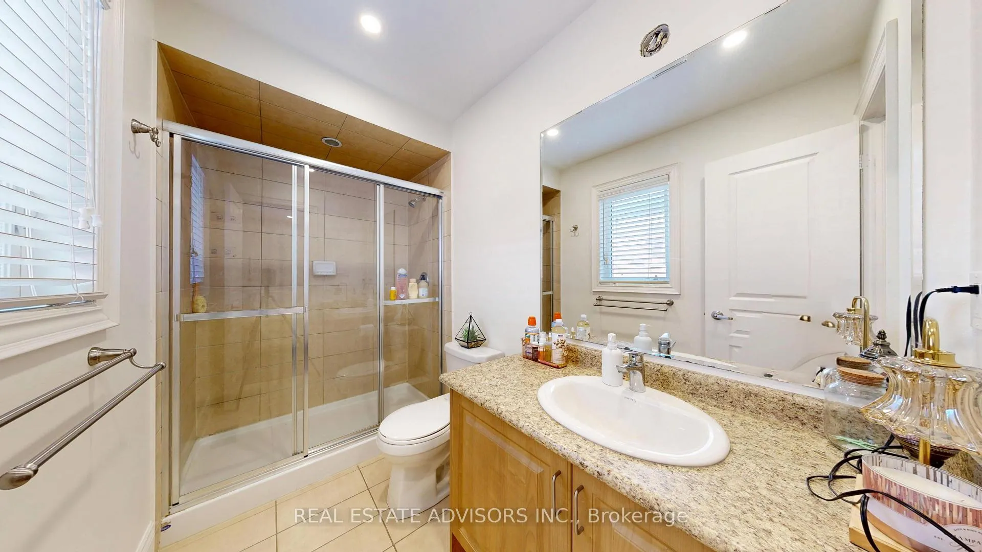 Photo 33 of 129 Squire Ellis Drive, Brampton, Toronto Gore Rural Estate — HOMEH
