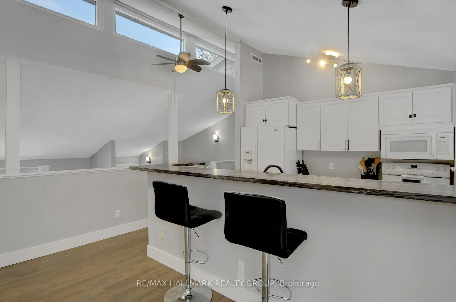 Photo 8 of 131 Delaney Drive, Ottawa, Huntley Ward (South West) — HOMEH