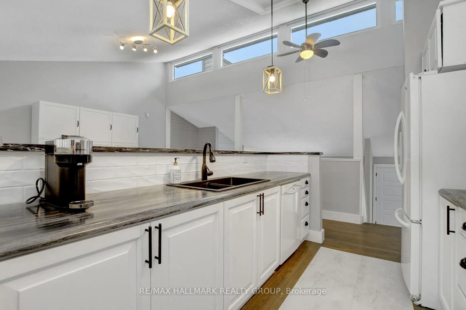 Photo 10 of 131 Delaney Drive, Ottawa, Huntley Ward (South West) — HOMEH