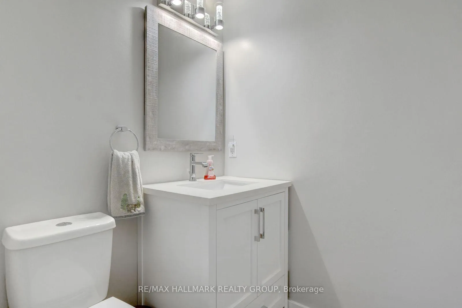Photo 26 of 131 Delaney Drive, Ottawa, Huntley Ward (South West) — HOMEH