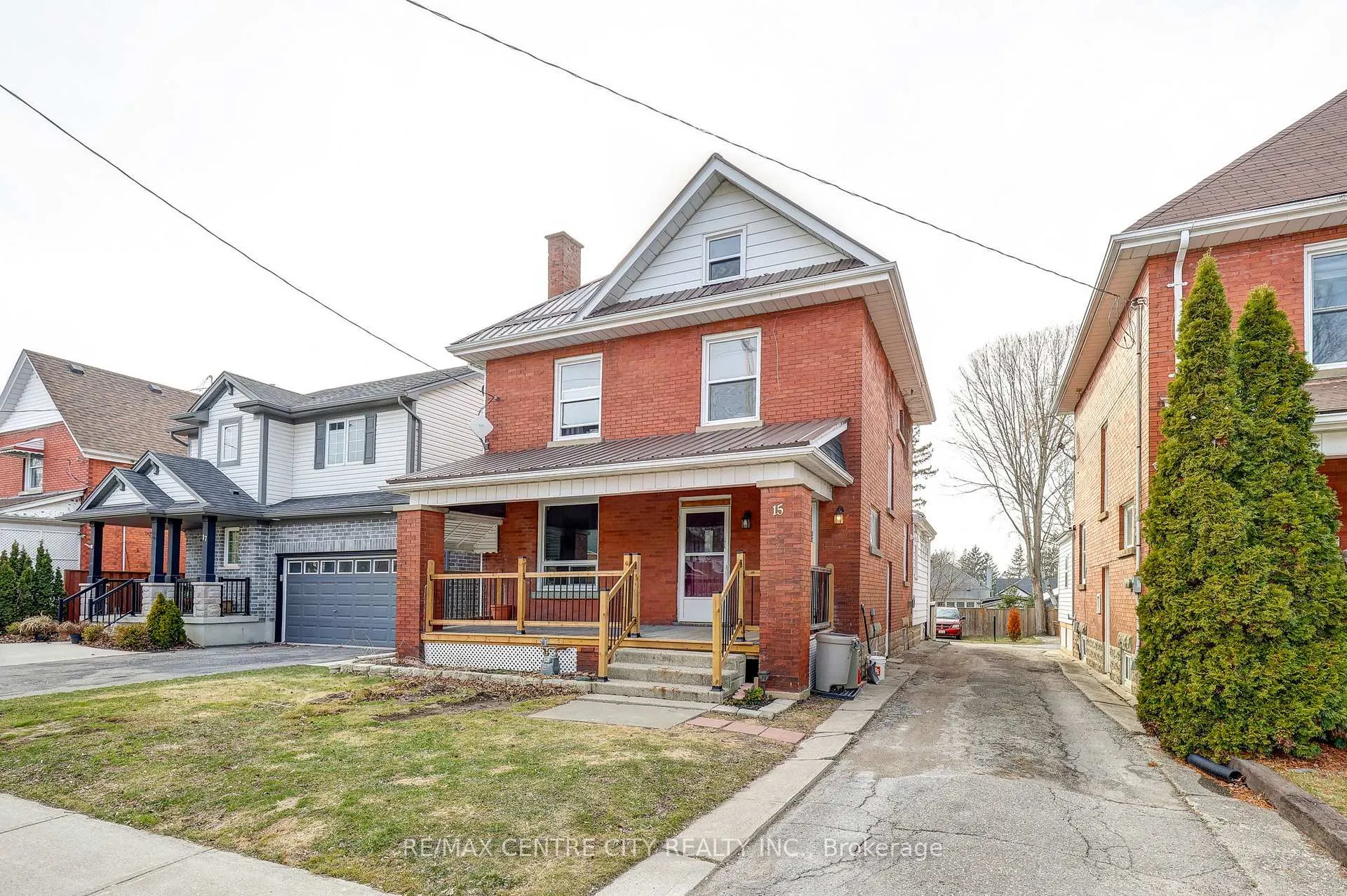 Photo 1 of 15 Wilson Avenue, St. Thomas — HOMEH