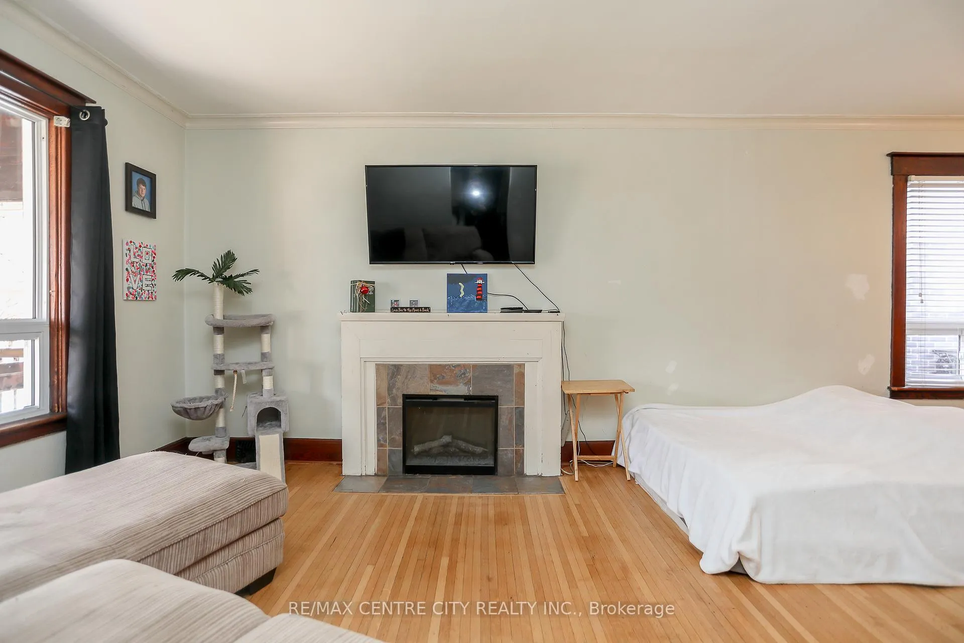 Photo 3 of 15 Wilson Avenue, St. Thomas — HOMEH