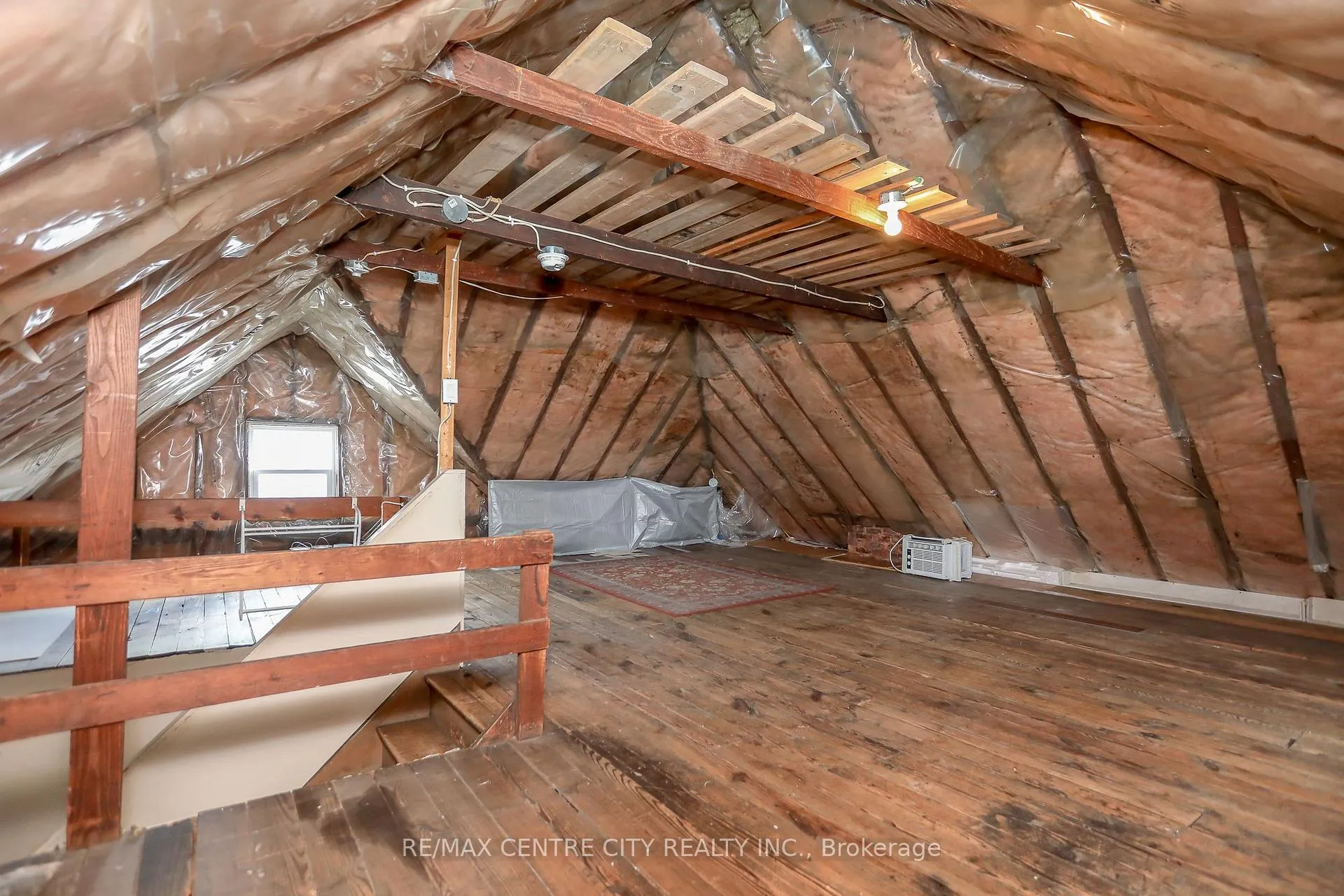 Photo 18 of 15 Wilson Avenue, St. Thomas — HOMEH