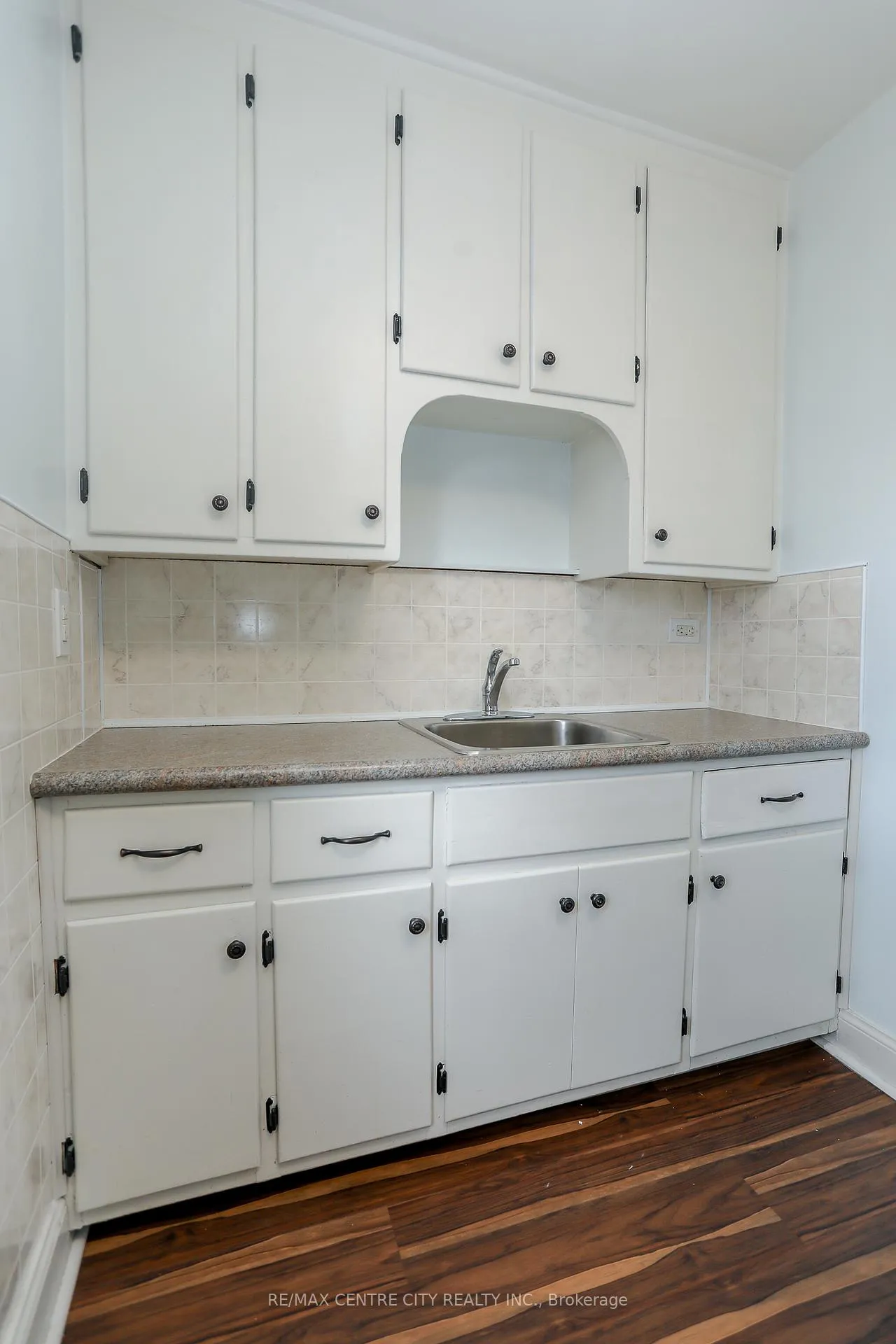 Photo 26 of 15 Wilson Avenue, St. Thomas — HOMEH