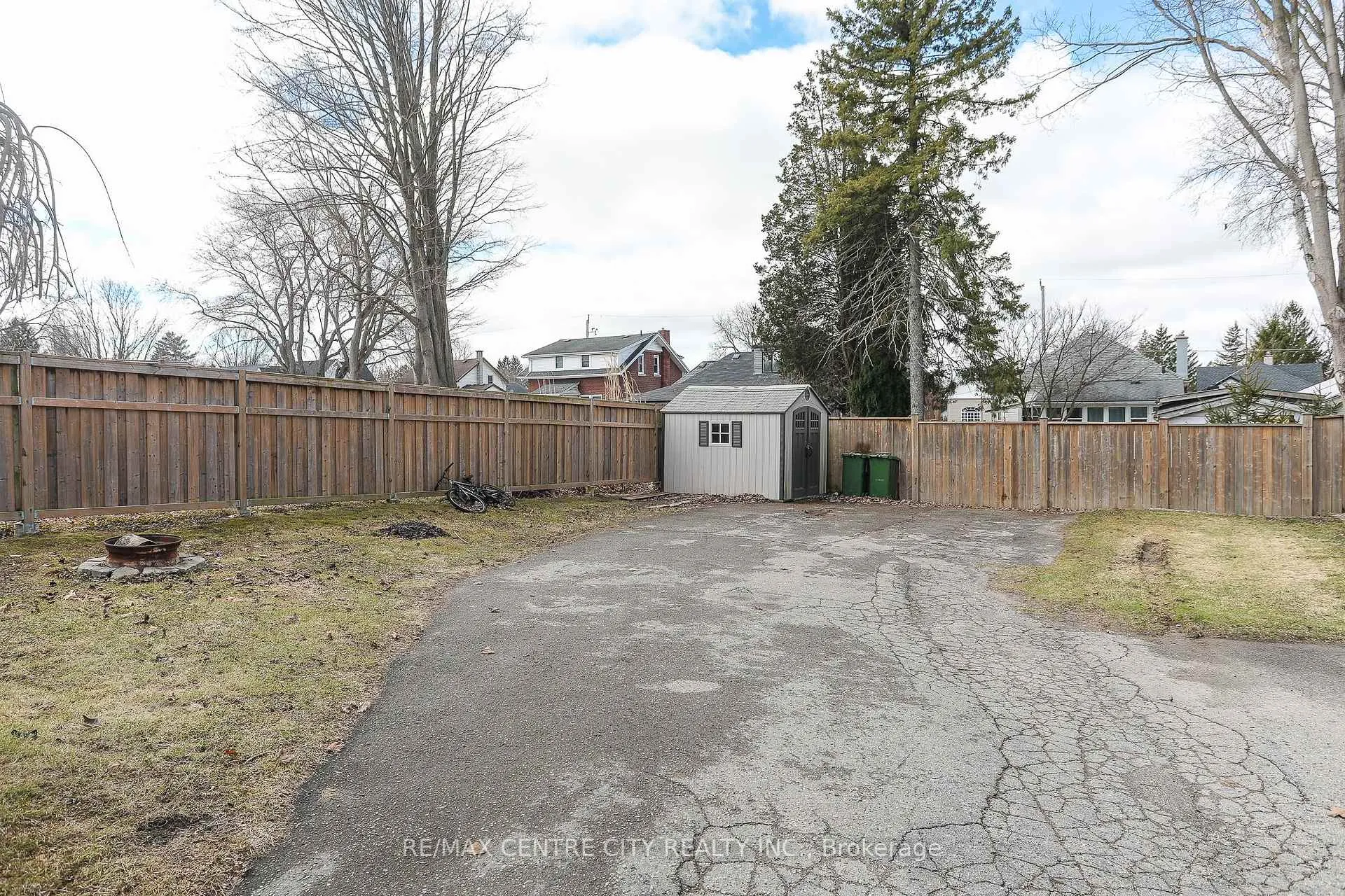 Photo 32 of 15 Wilson Avenue, St. Thomas — HOMEH