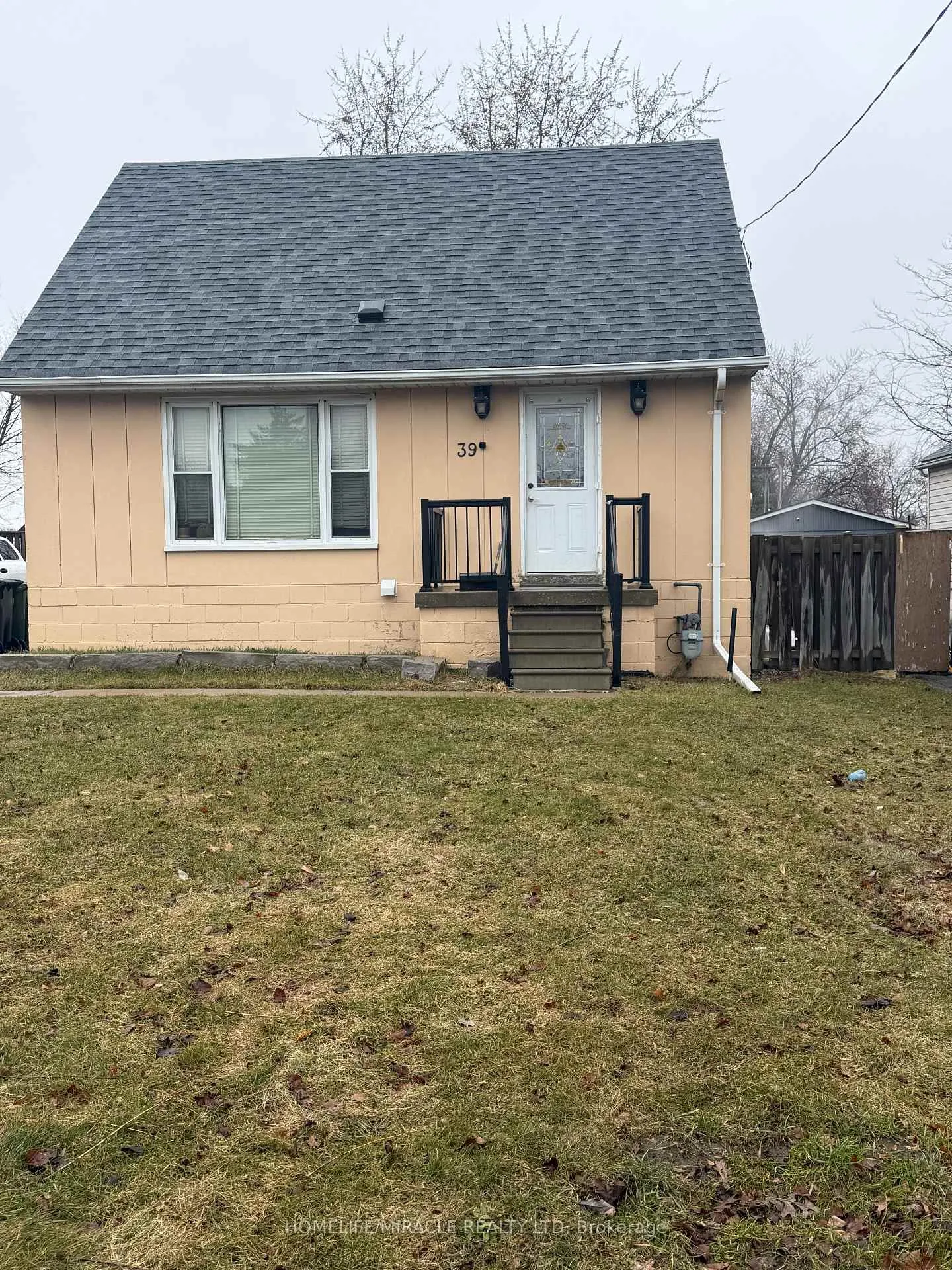 Photo 1 of 39 Chalfont Road, Etobicoke, Elms-Old Rexdale — HOMEH