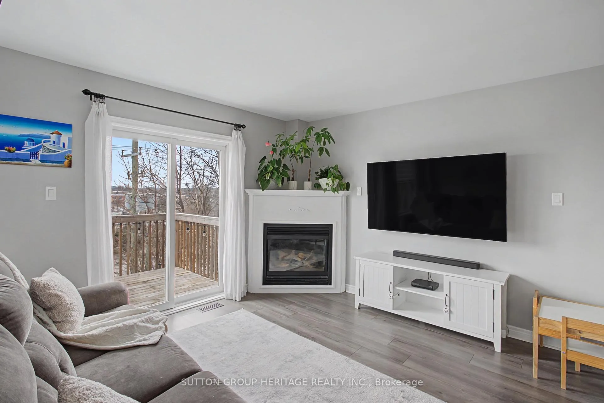 Photo 5 of 77 Lancaster Court, Georgina, Keswick South — HOMEH