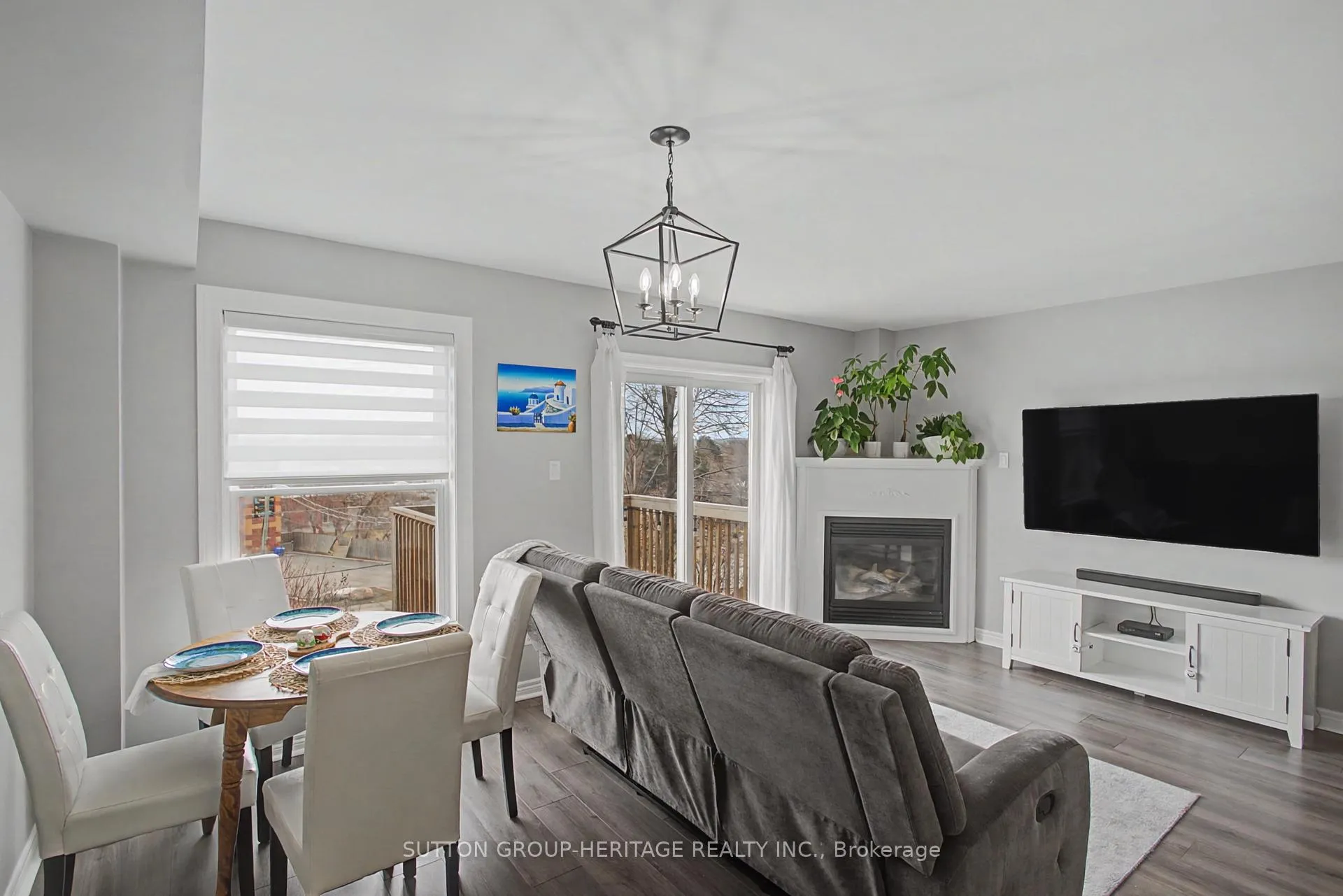 Photo 7 of 77 Lancaster Court, Georgina, Keswick South — HOMEH