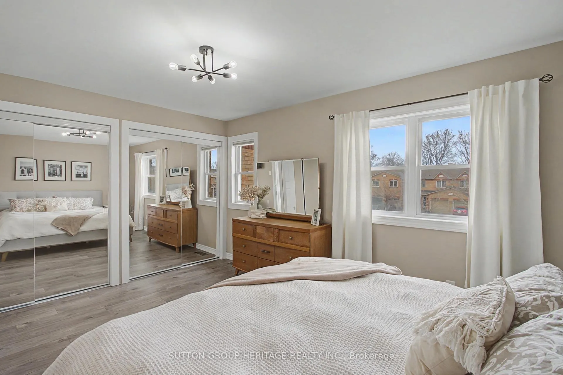 Photo 12 of 77 Lancaster Court, Georgina, Keswick South — HOMEH