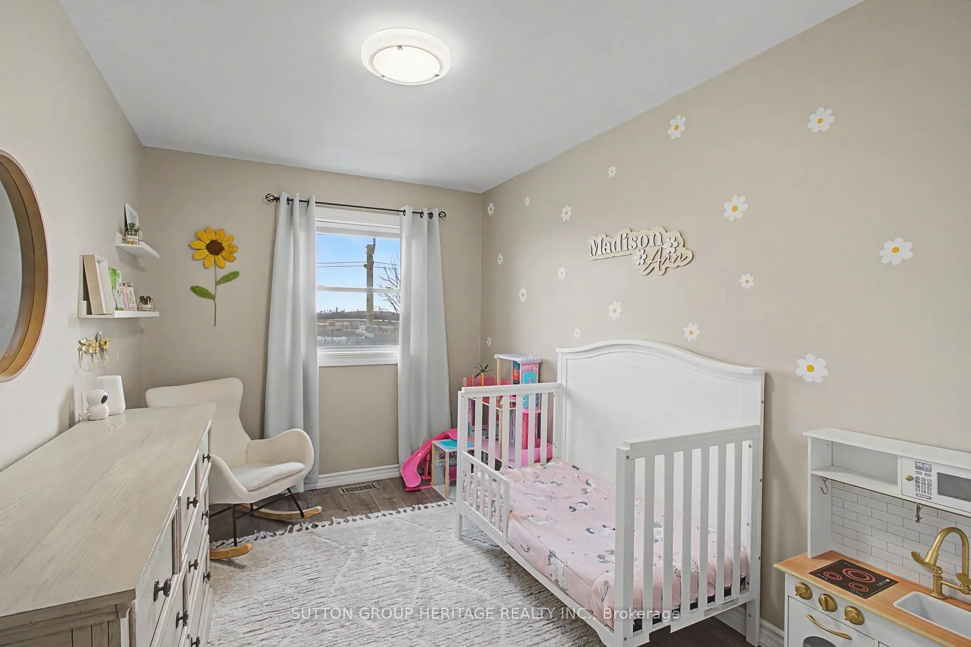 Photo 13 of 77 Lancaster Court, Georgina, Keswick South — HOMEH