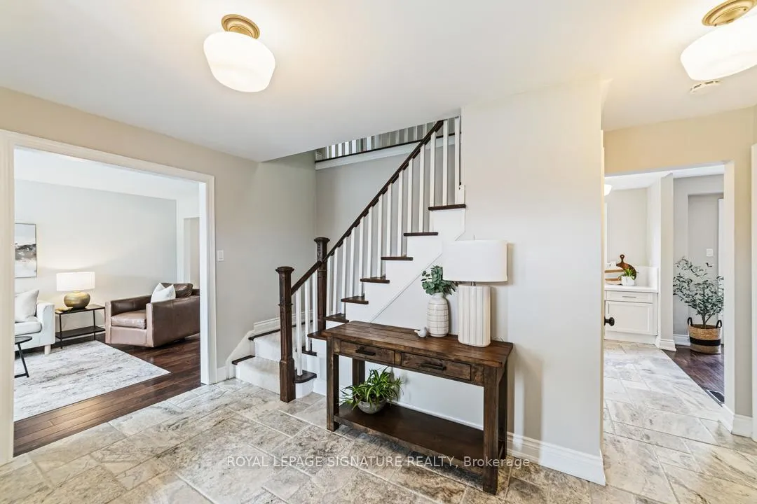 Photo 5 of 905 Cedarbrae Avenue, Milton, Dorset Park — HOMEH