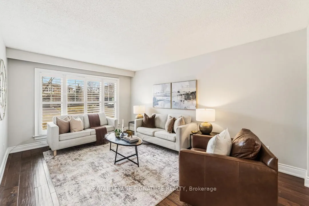 Photo 7 of 905 Cedarbrae Avenue, Milton, Dorset Park — HOMEH