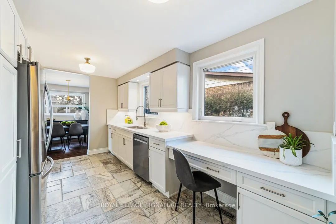 Photo 11 of 905 Cedarbrae Avenue, Milton, Dorset Park — HOMEH