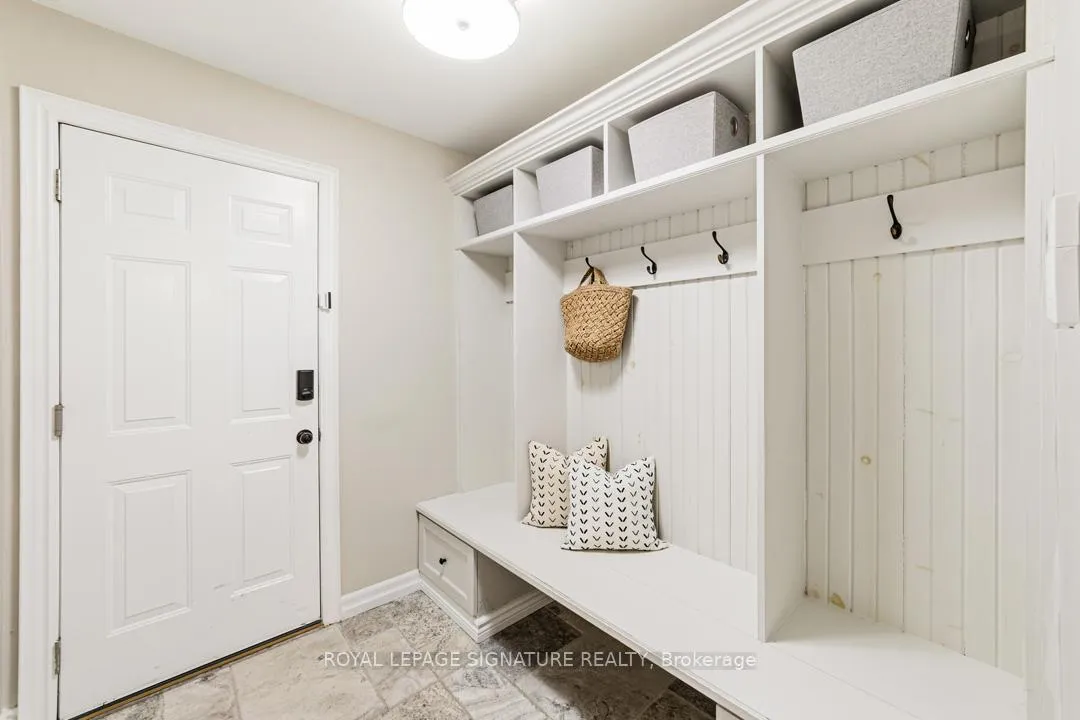 Photo 15 of 905 Cedarbrae Avenue, Milton, Dorset Park — HOMEH