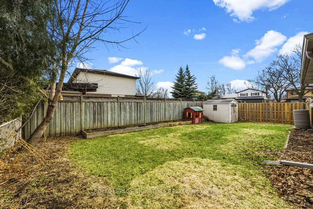 Photo 35 of 905 Cedarbrae Avenue, Milton, Dorset Park — HOMEH