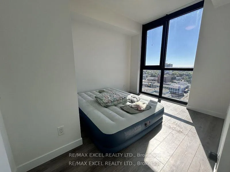 Photo 8 of Unit 1513, 60 Frederick Street, Kitchener, City Commercial Core — HOMEH
