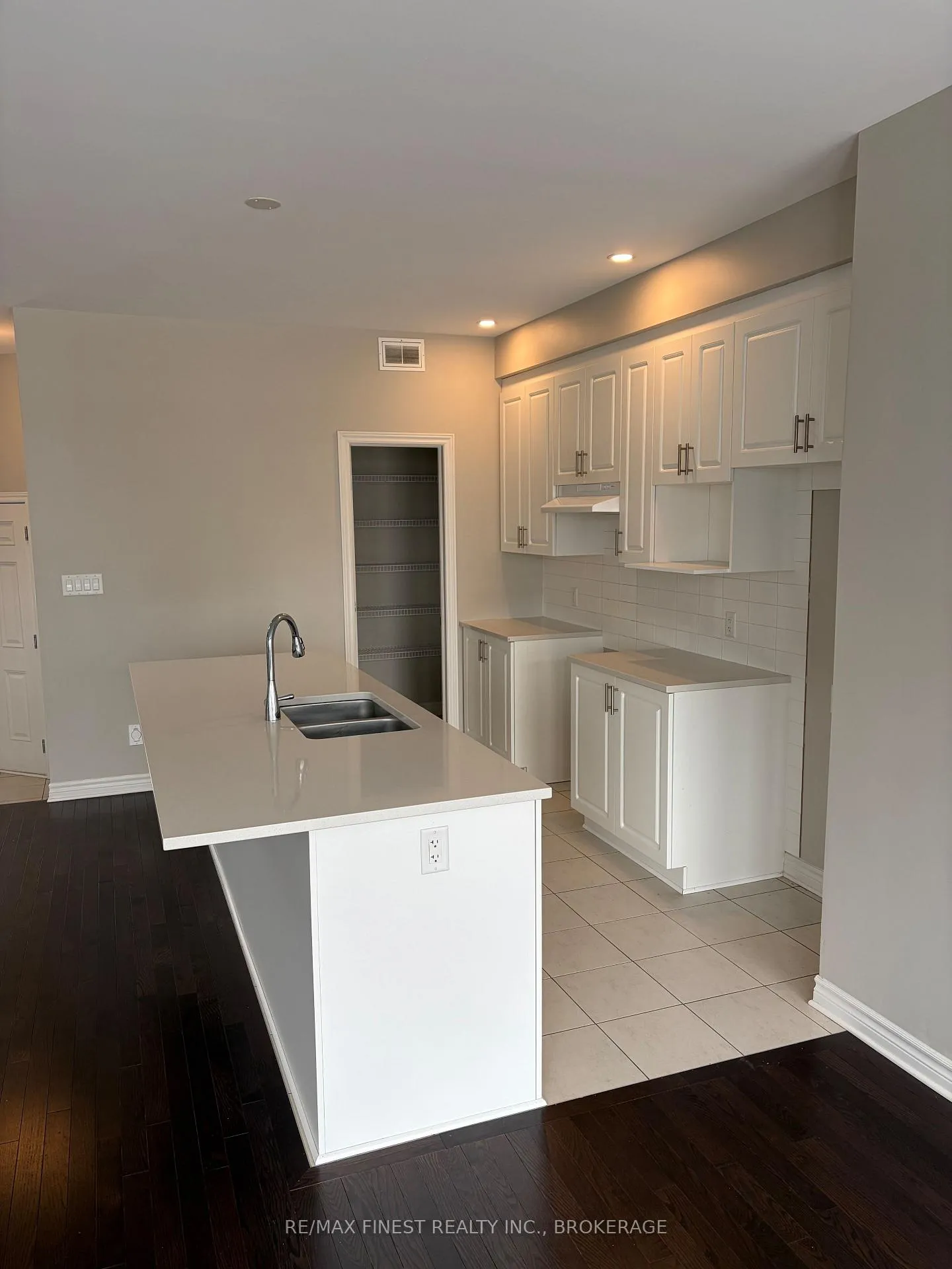 Photo 4 of 1342 Demers Avenue, Kingston, East Gardiners Rd — HOMEH
