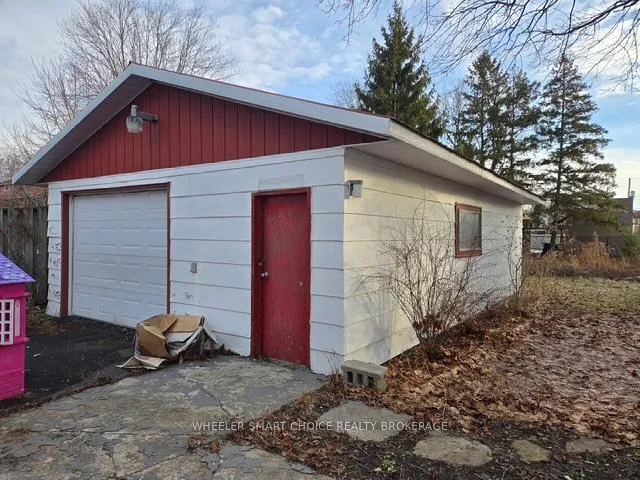 Photo 2 of 529 York Street, Cornwall — HOMEH