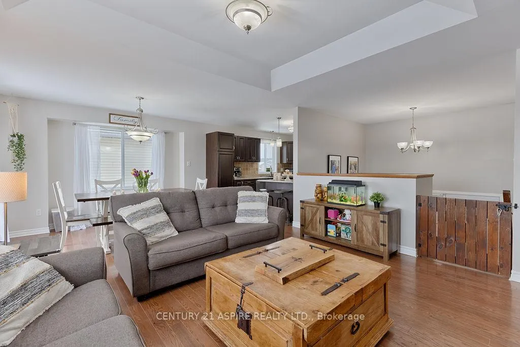Photo 13 of 1042 Riverstone Street, Petawawa — HOMEH